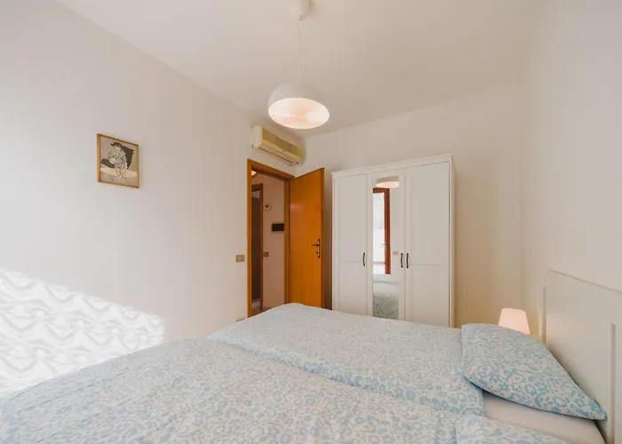 Scirocco By Interhome