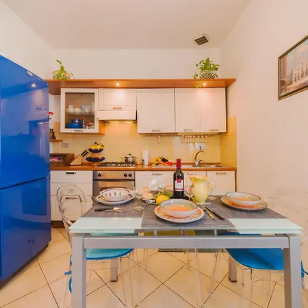 Appartement Scirocco By Interhome