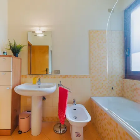 Apartment Scirocco By Interhome