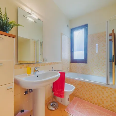 Scirocco By Interhome