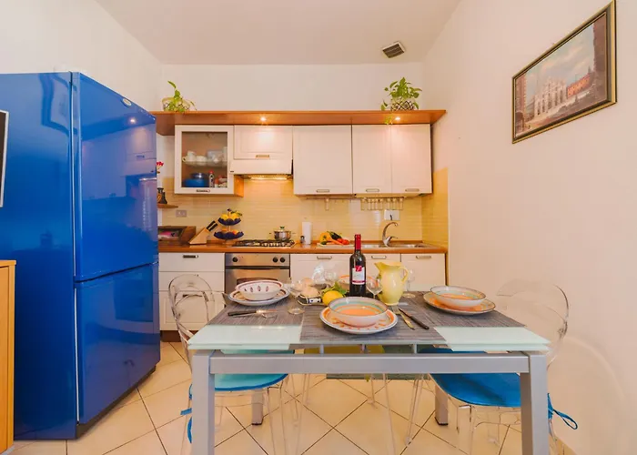 Apartment Scirocco By Interhome